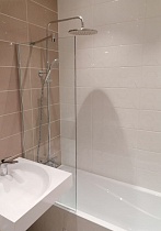Шторка на ванну 804 80х140 стационарная, стекло прозрачное 8 мм, профиль хром